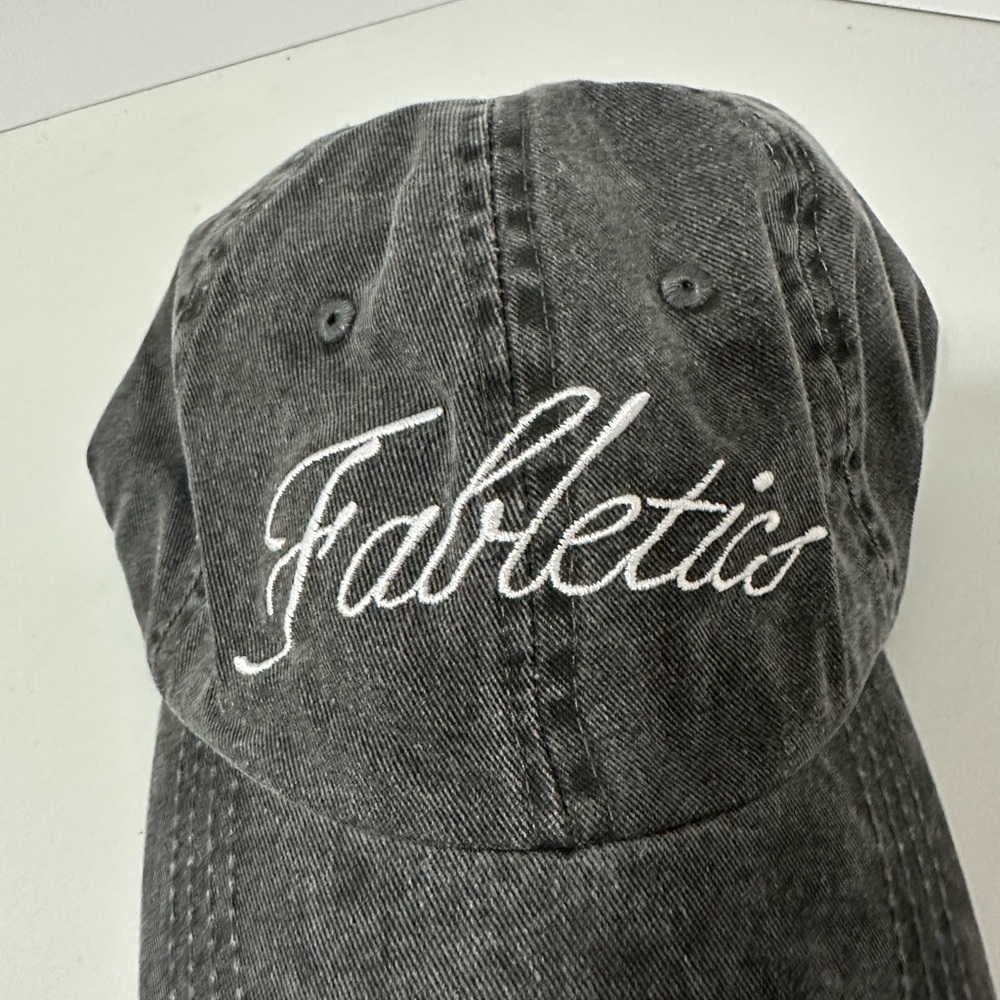 Fabletics baseball hat - Picture 2 of 6